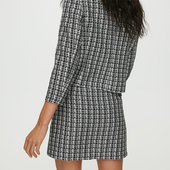 Aritzia Babaton Bryn Skirt - Picture 4 of 9